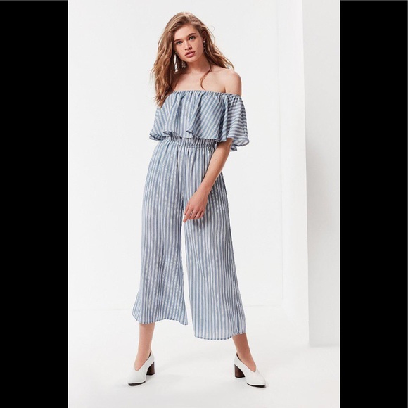 NWOT Urban Outfitters Off Shoulder Jumpsuit - Picture 2 of 6